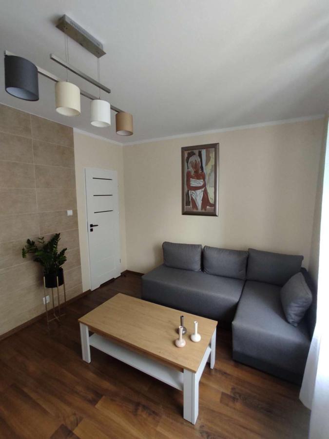 Obok Szczesliwej 7 Apartman Gliwice Kültér fotó